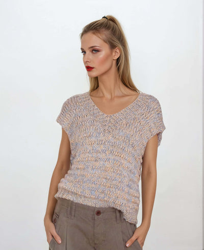 Alpaca blend Knitted sweater vest, loose fit, V neck, soft ,chunky knitted design with broen multicolor hues and a cozy feel.