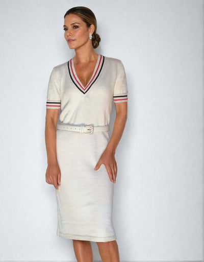 Marilyn Monroe inspired V-neck sweater dress showcasing cable knit design with red and black stripes, perfect for stylish outfits.